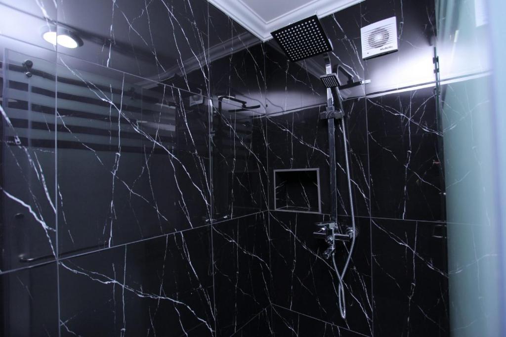 Overlooking Registan Square Luxury 2 Bedrooms Apartment Самарканд Екстериор снимка